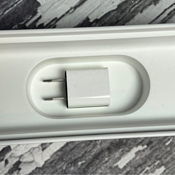 Apple Watch - Series 2 - Comes with Original Box - Picture 8 of 9